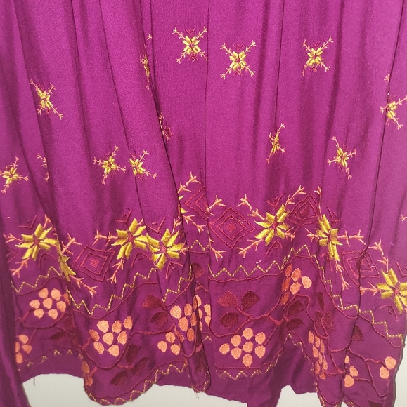 World Market – Embroidered Boho Fuchsia Long Sleeve Dress NWOT (S/M) - Picture 5 of 13